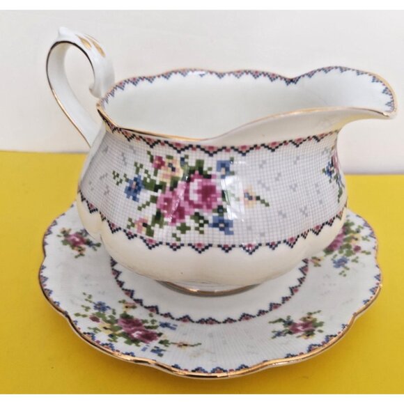 Royal Albert Petit Point Large Gravy Boat with Underplate 1970's - Picture 1 of 13